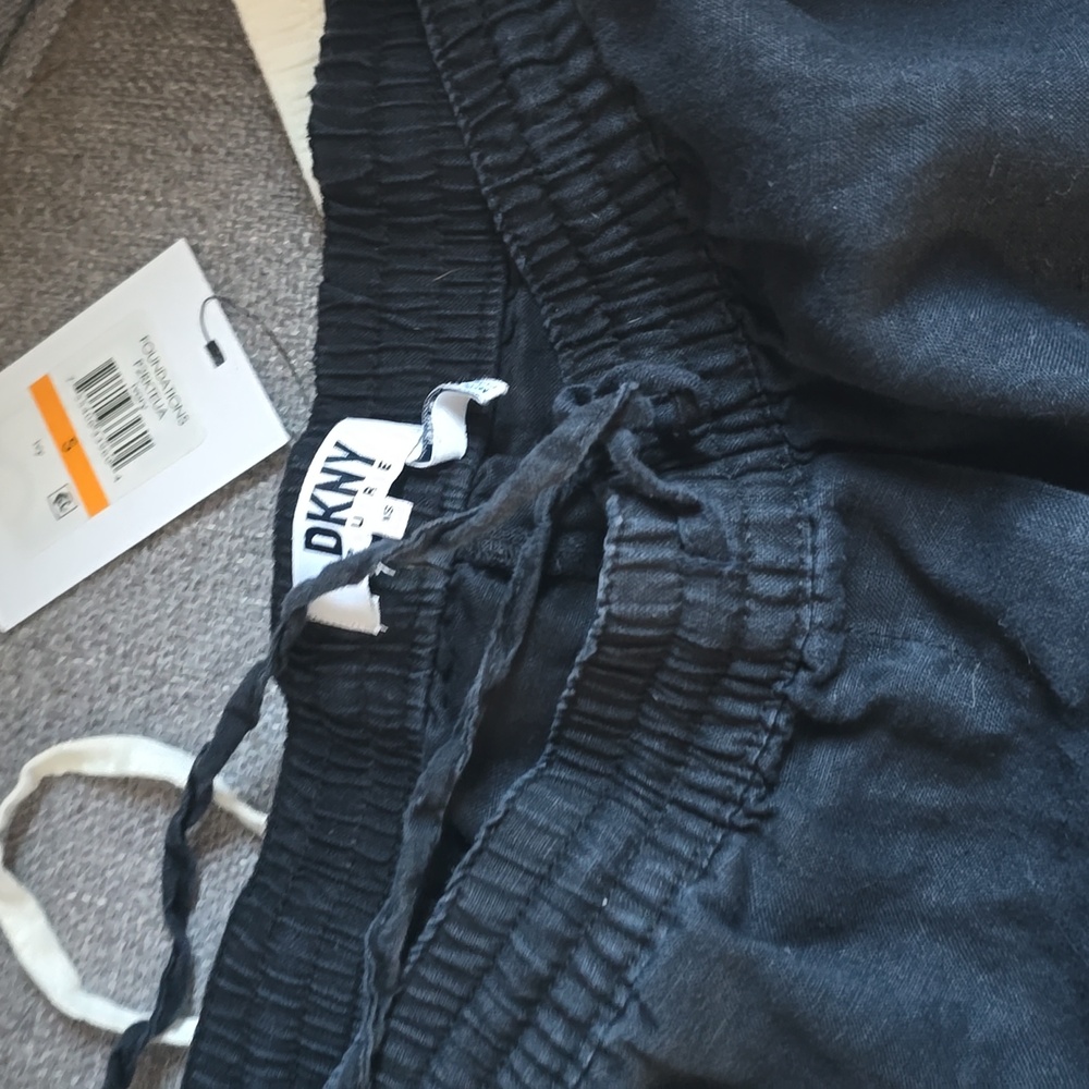 2 Dkny Drawstring Capris - image 4